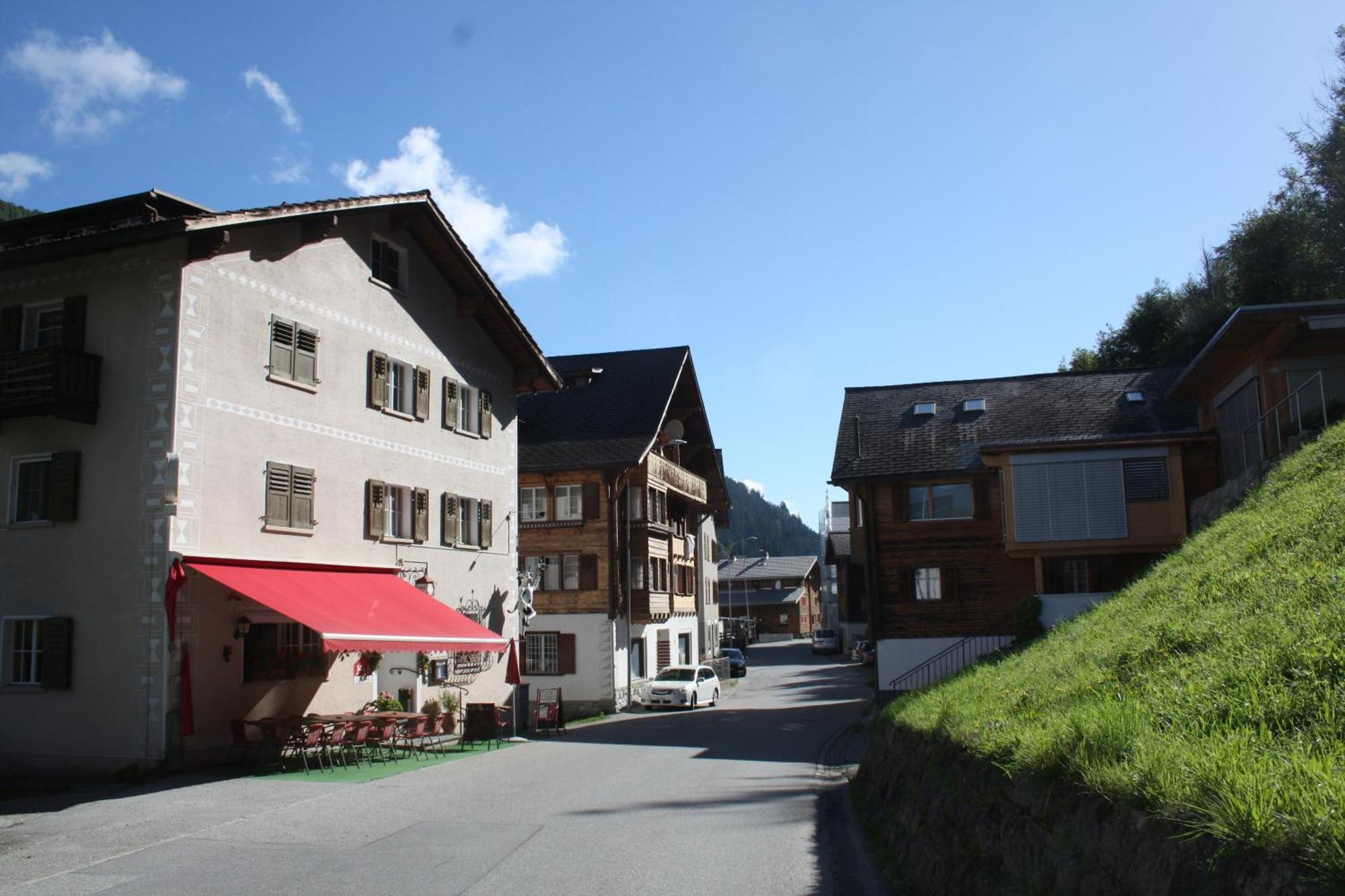 Ustria Crusch Alva Acomodação com café da manhã Tavanasa Exterior foto