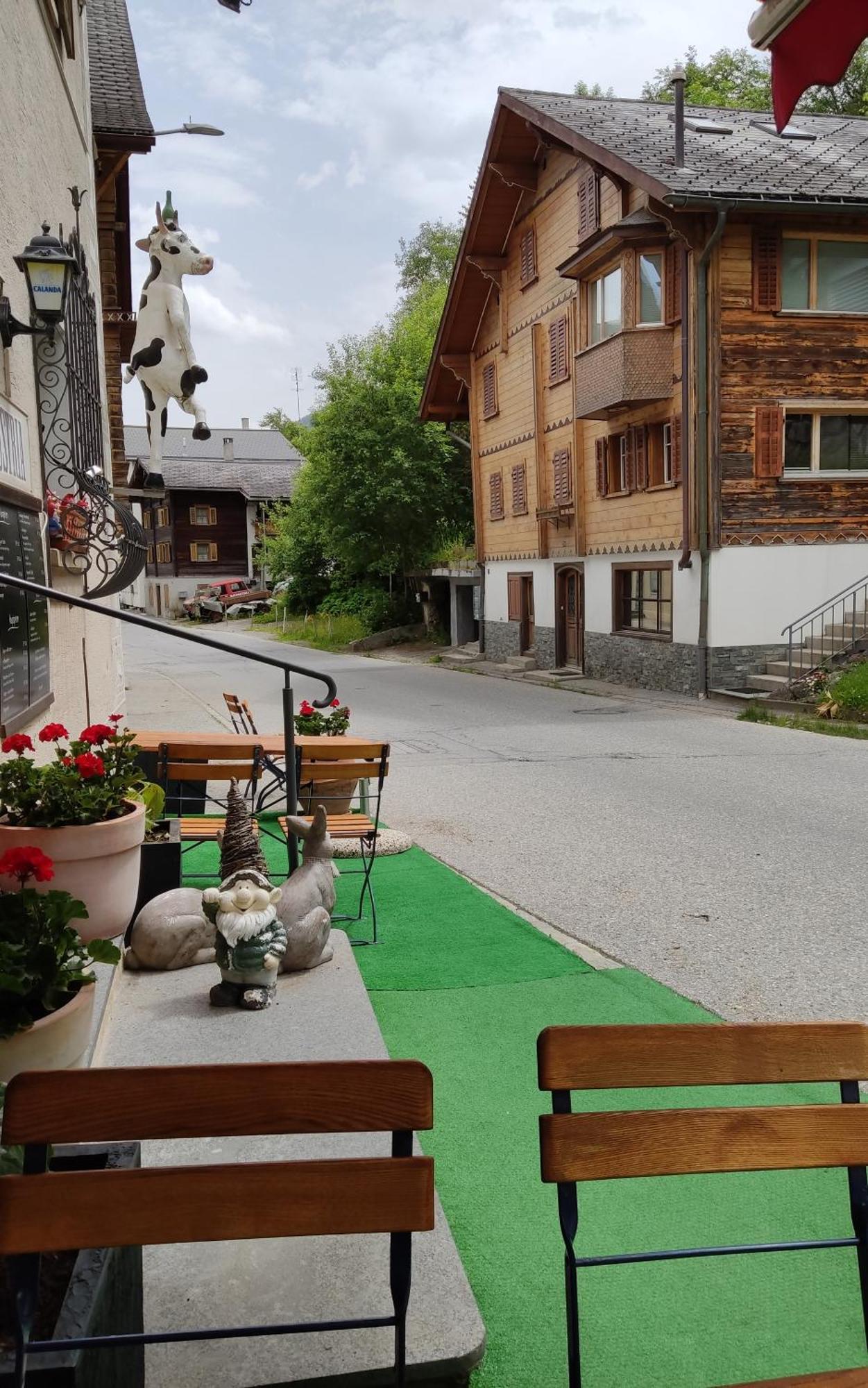 Ustria Crusch Alva Acomodação com café da manhã Tavanasa Exterior foto