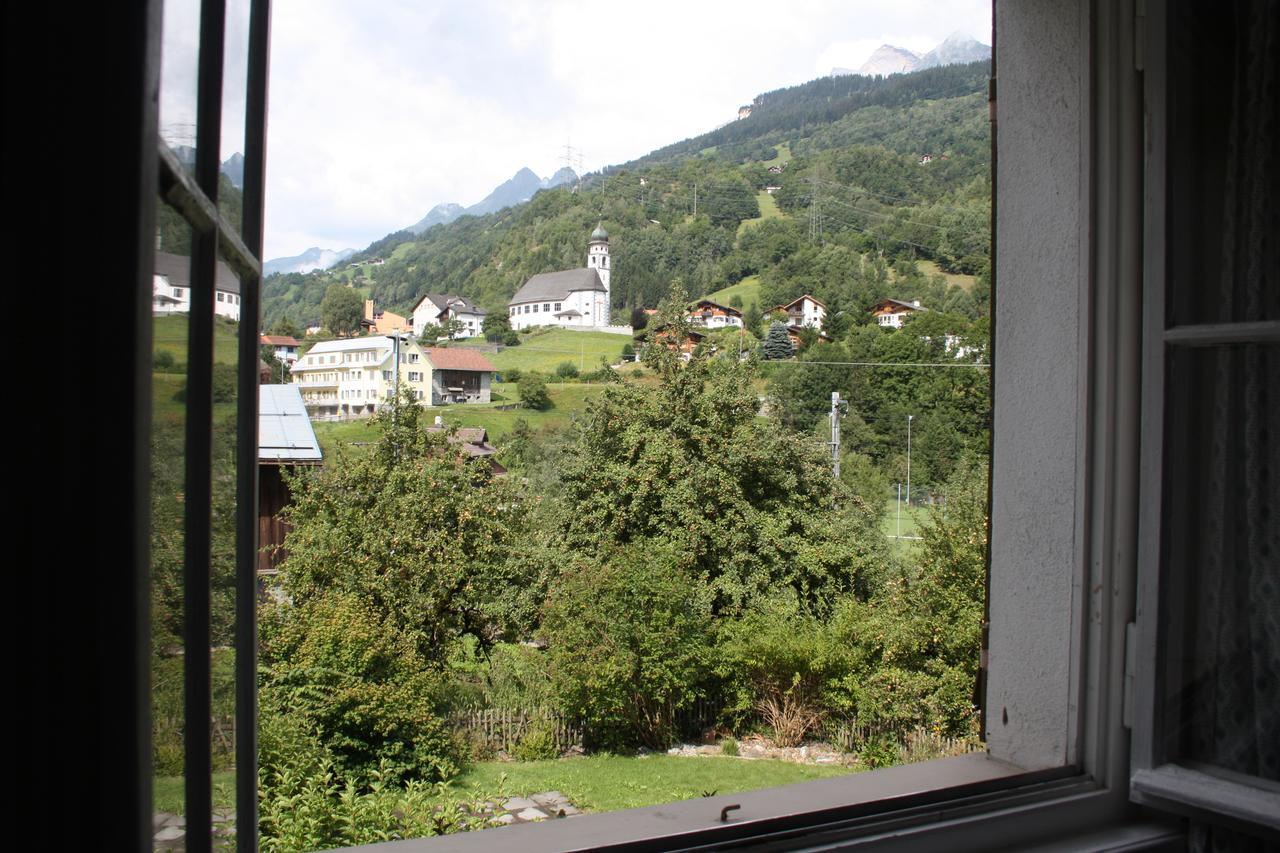 Ustria Crusch Alva Acomodação com café da manhã Tavanasa Exterior foto